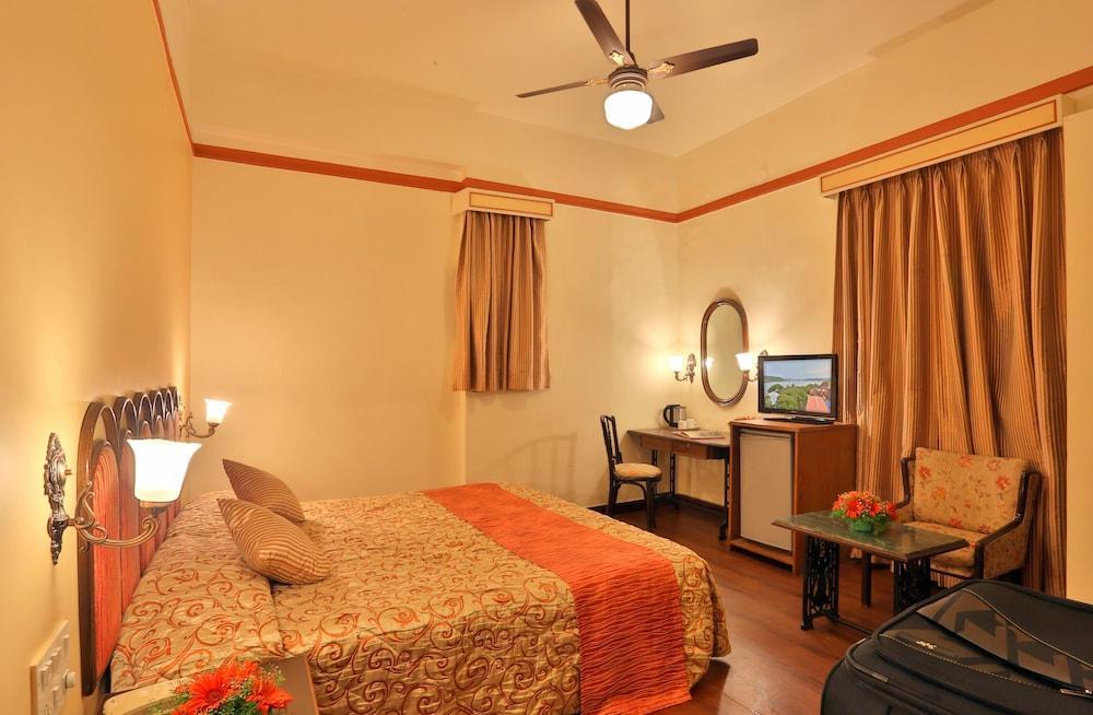 Hotel Mandovi Panaji Exterior foto