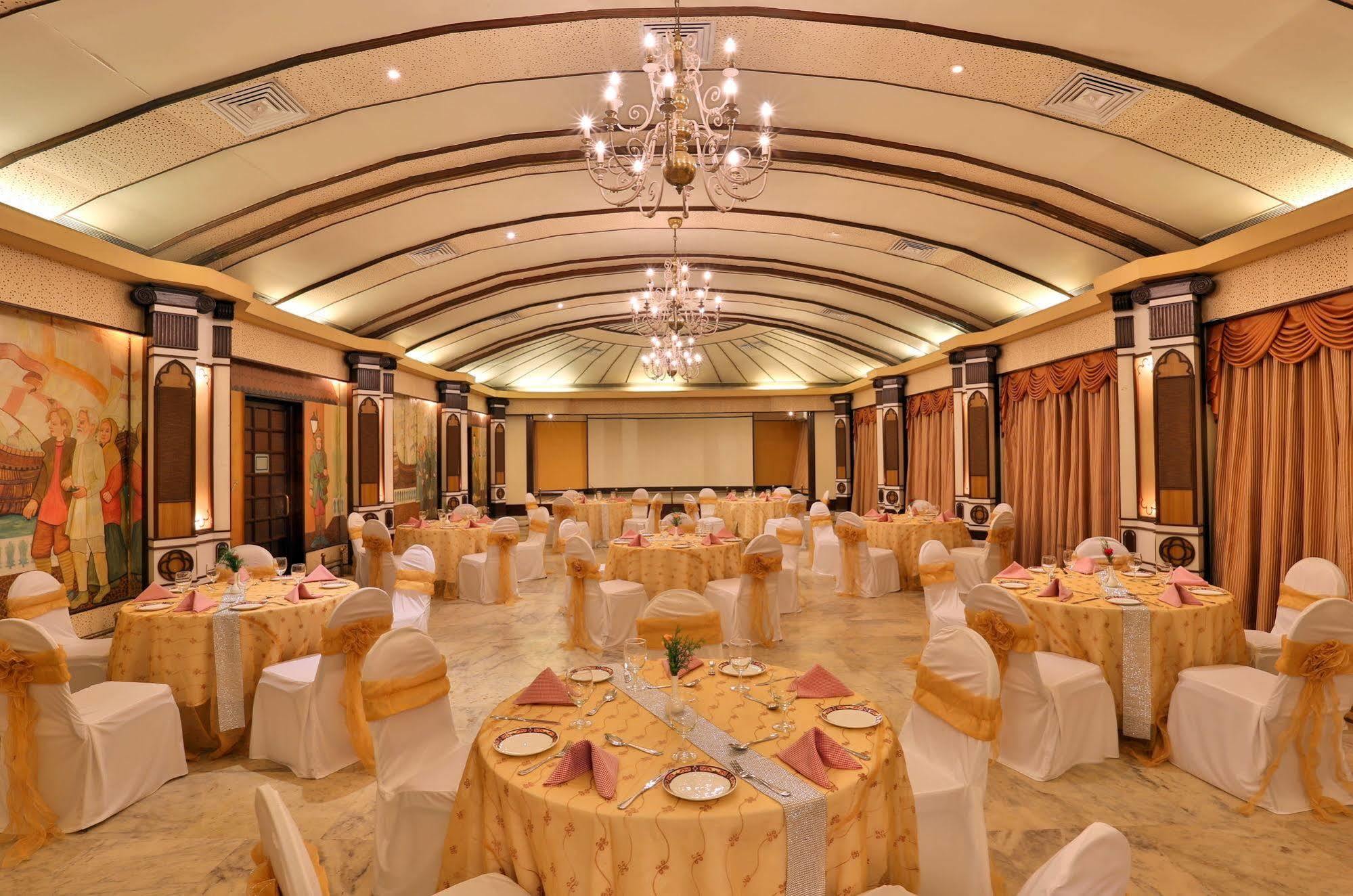 Hotel Mandovi Panaji Exterior foto