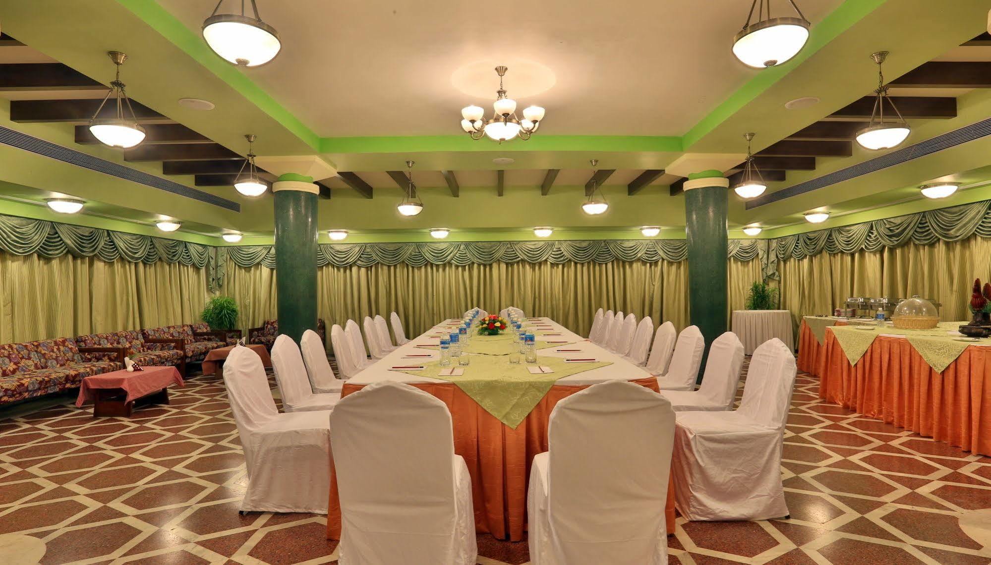 Hotel Mandovi Panaji Exterior foto
